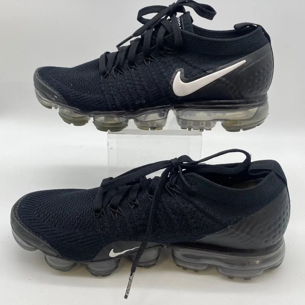 Nike Air VaporMax Flyknit 2 Mens 7 Black White Running Shoes 942842-001
